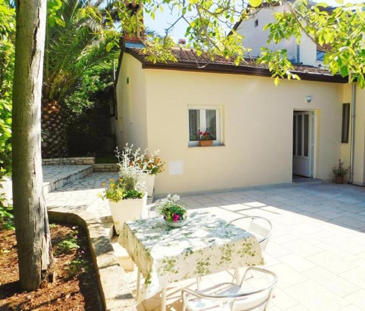 PUY Apartments Danilo 48 מראה חיצוני תמונה